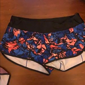 Lululemon Speed shorts 2.5